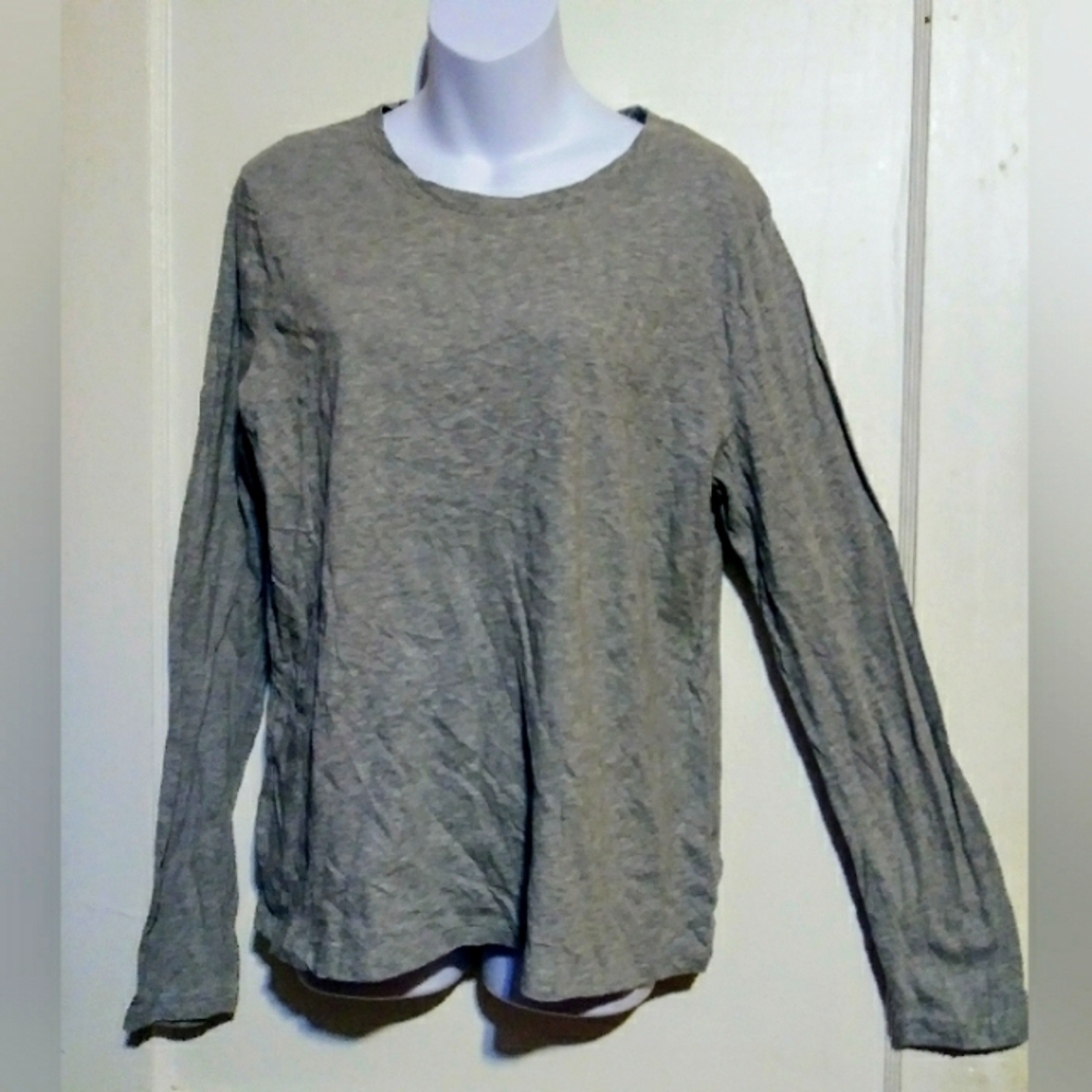 TIME AND TRU LADIES LONG SLEEVE GRAY TOP